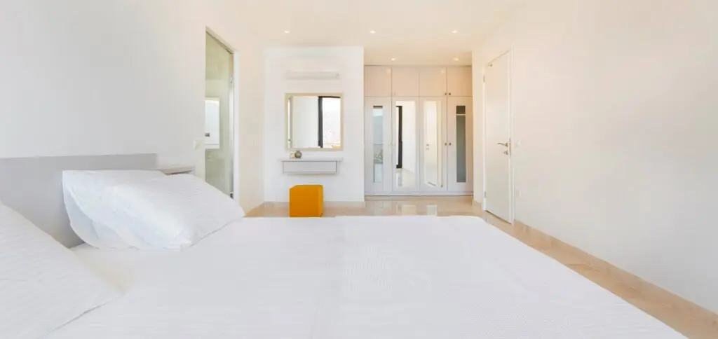 Luxury 5 bedrooms villa in Kalamar Bay