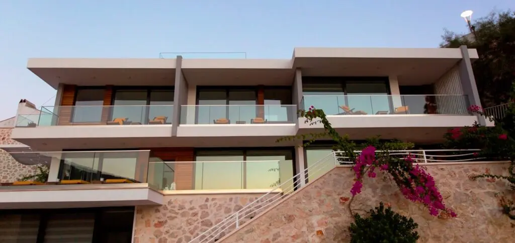 Luxury 5 bedrooms villa in Kalamar Bay