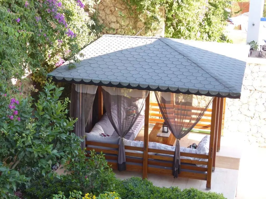 Luxury 5 bedrooms villa in Kalamar Bay