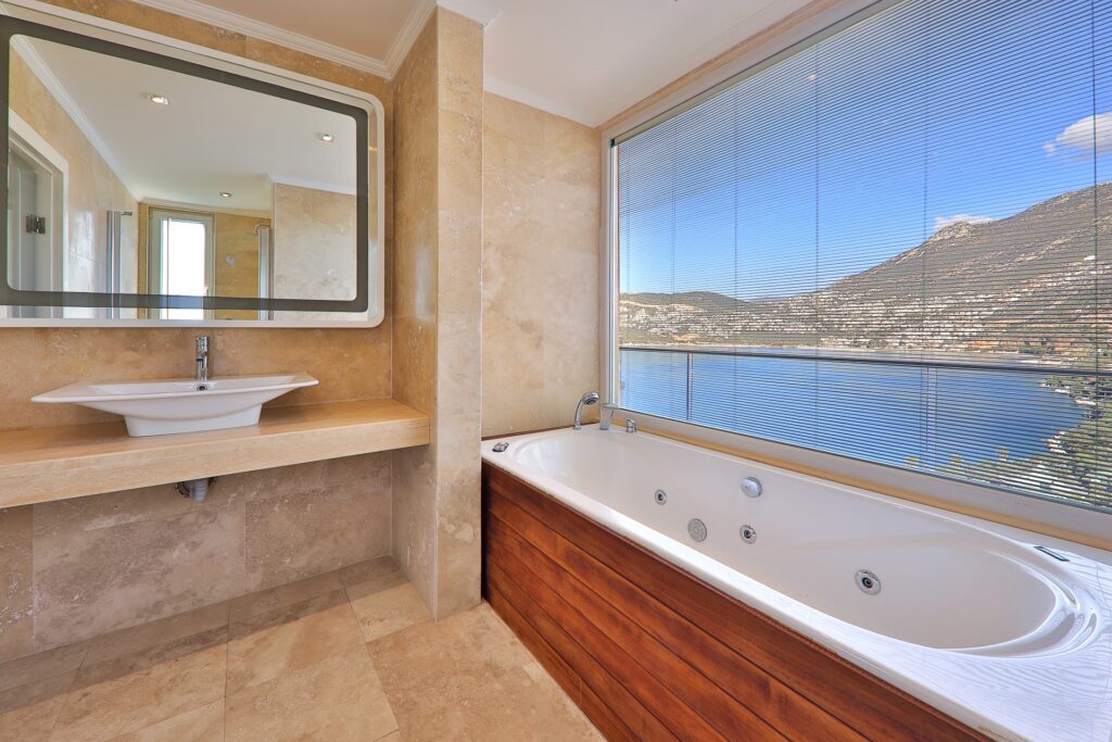 Luxury 6-Bedroom Beachfront Villa with Private Pool & Stunning Sea Views