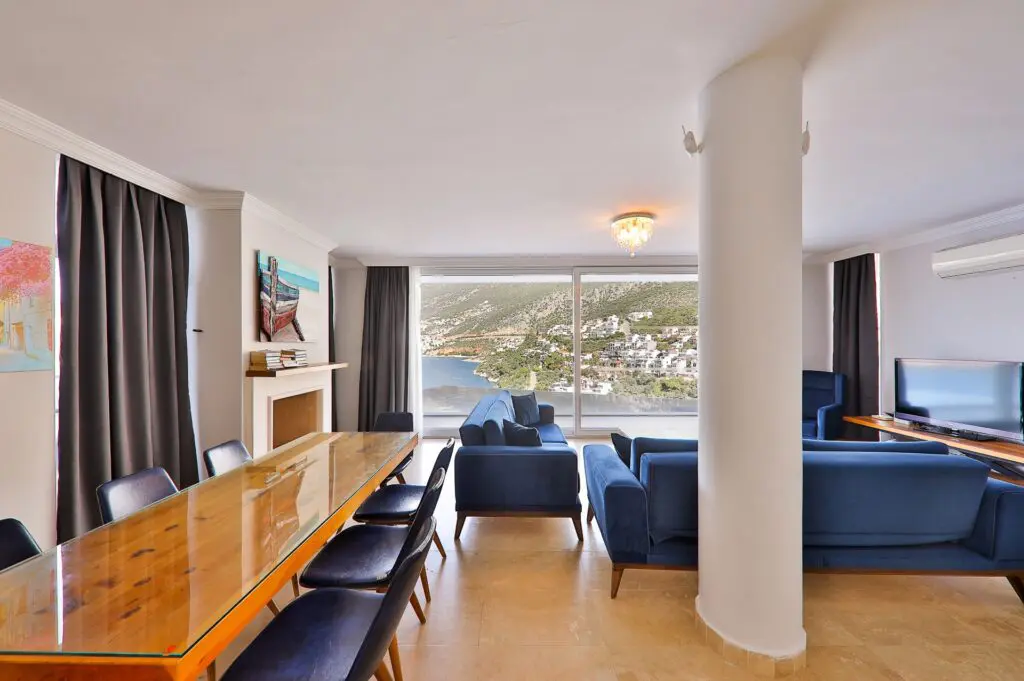 Luxury 6-Bedroom Beachfront Villa with Private Pool & Stunning Sea Views