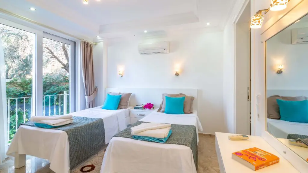 Luxury Apartment with Panaromic Views and Infinity Pool