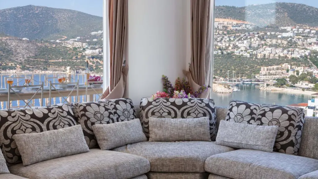 Luxury Apartment with Panaromic Views and Infinity Pool