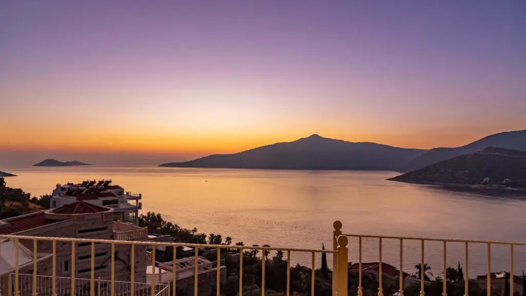 Luxury Apartment with Panaromic Views and Infinity Pool