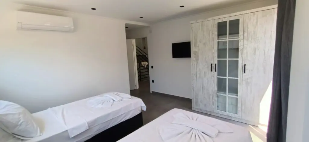 New build project 3 bedroom detached villa on Kalamar rd