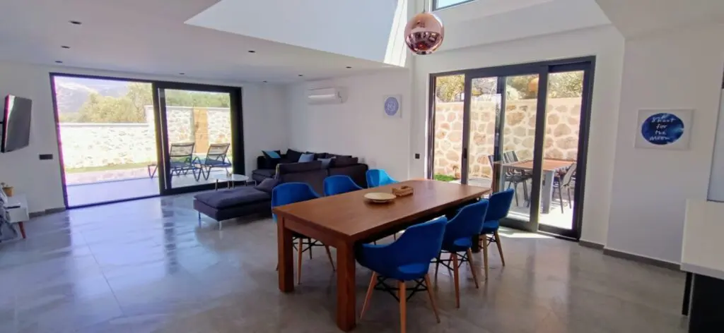 New build project 3 bedroom detached villa on Kalamar rd