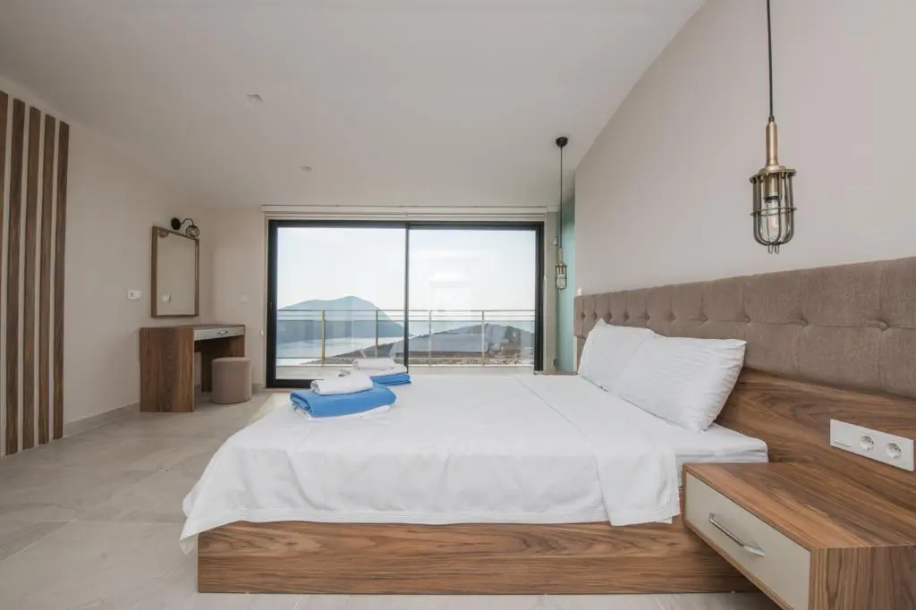 2 bed luxury apartment with amazing views