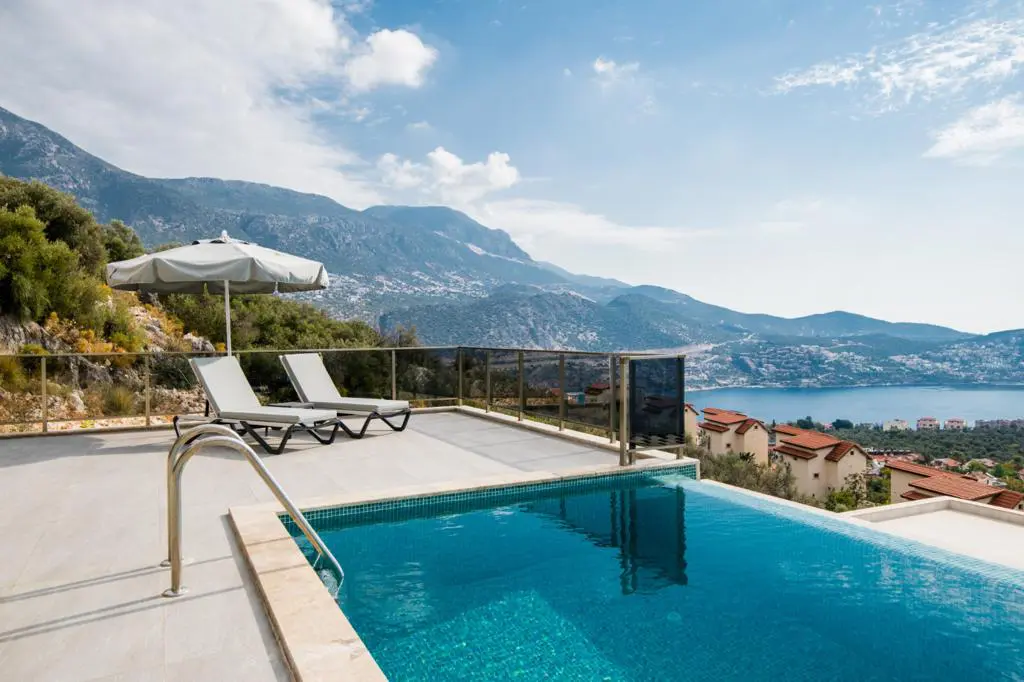 2 bed luxury apartment with amazing views