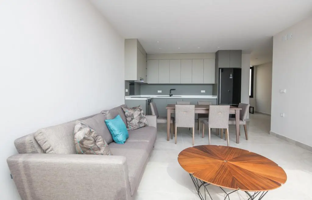 2 bed luxury apartment with amazing views