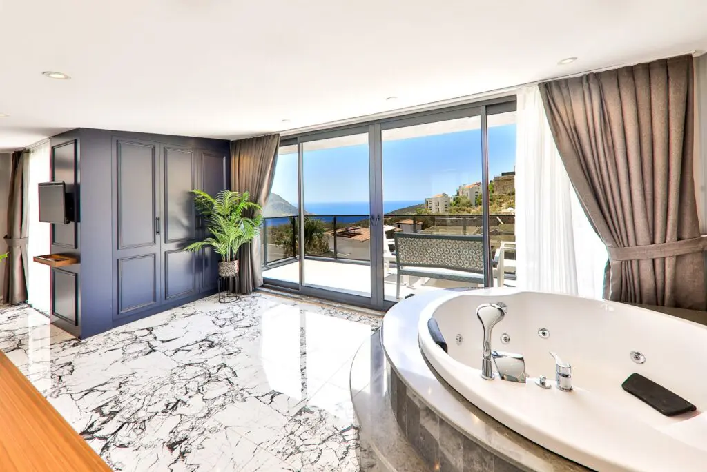 Contemporary 3 Bedroom Villa in Ortaalan