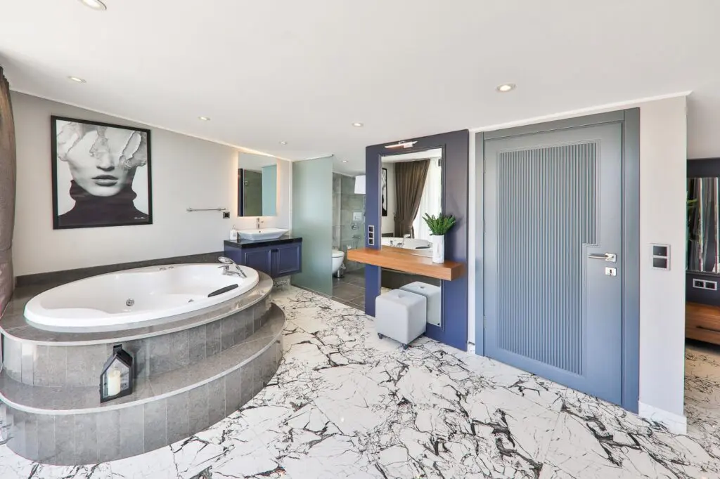 Contemporary 3 Bedroom Villa in Ortaalan