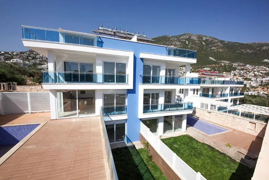 3 Bedroom Penthouse with Private Rooftop Pool in Central Kalkan