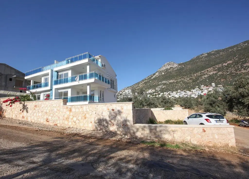 Apartment with private pool