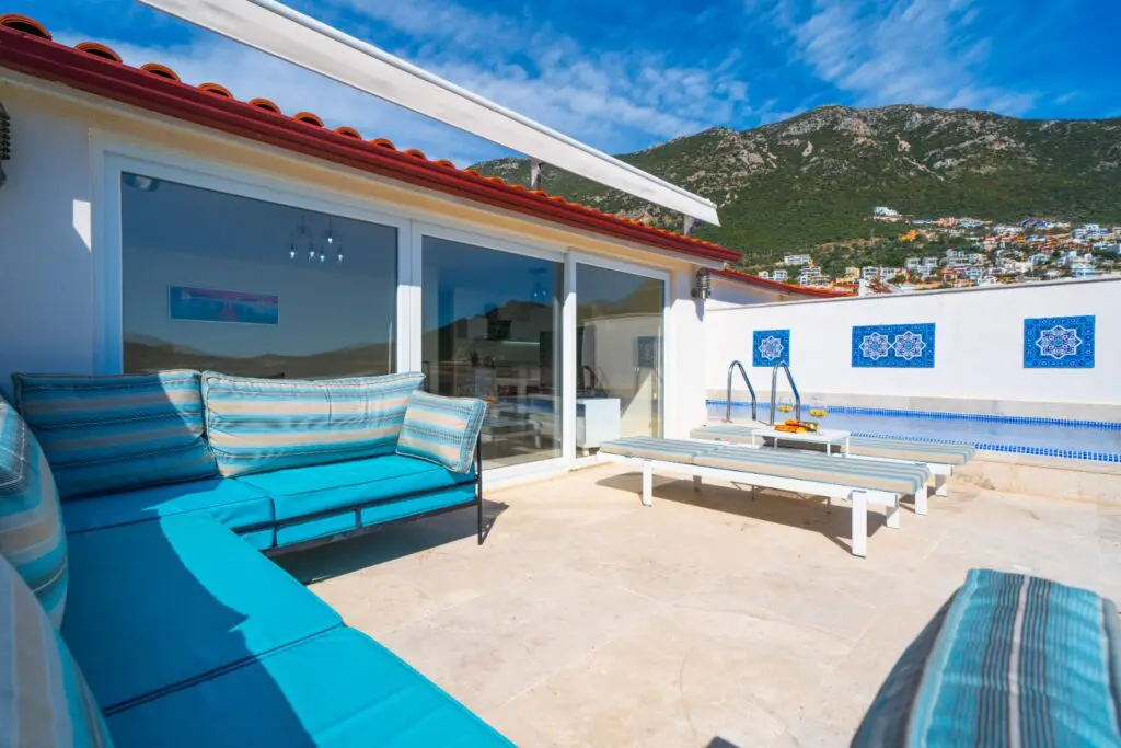Private Pool Apartment in Kalkan – Luxury 3-Bedroom Penthouse with Sea Views in Town Centre