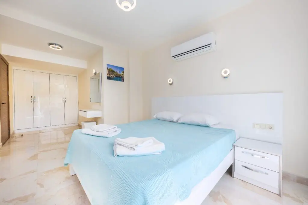 Private Pool Apartment in Kalkan – Luxury 3-Bedroom Penthouse with Sea Views in Town Centre