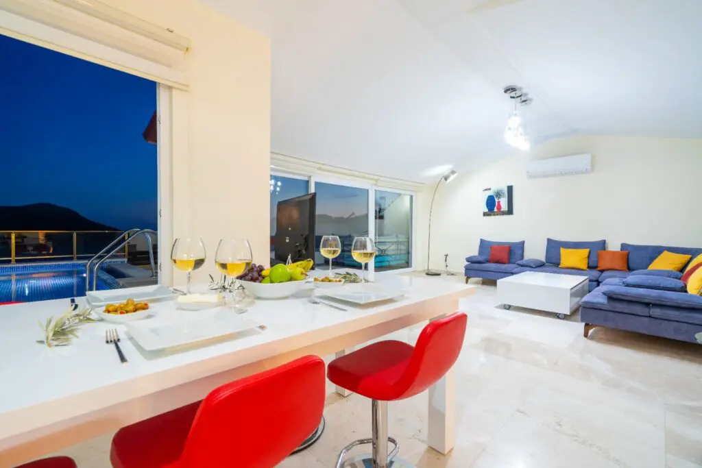 Private Pool Apartment in Kalkan – Luxury 3-Bedroom Penthouse with Sea Views in Town Centre
