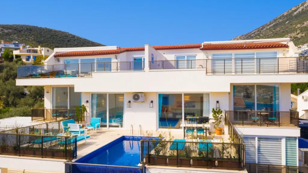 Private Pool Apartment in Kalkan – Luxury 3-Bedroom Penthouse with Sea Views in Town Centre