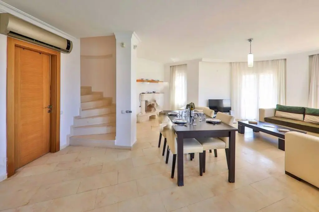 Bargain 3 Bedroom Villa with Stunning Views