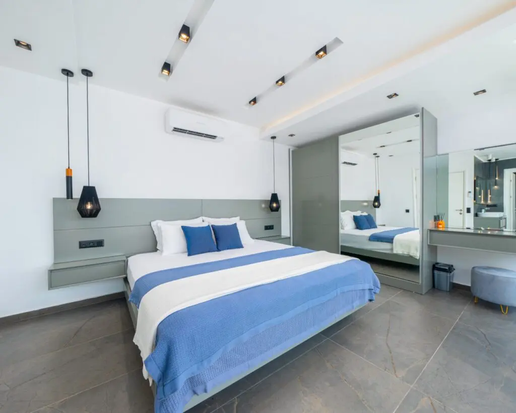 Seafront Ultra Modern Villa with Amazing Views