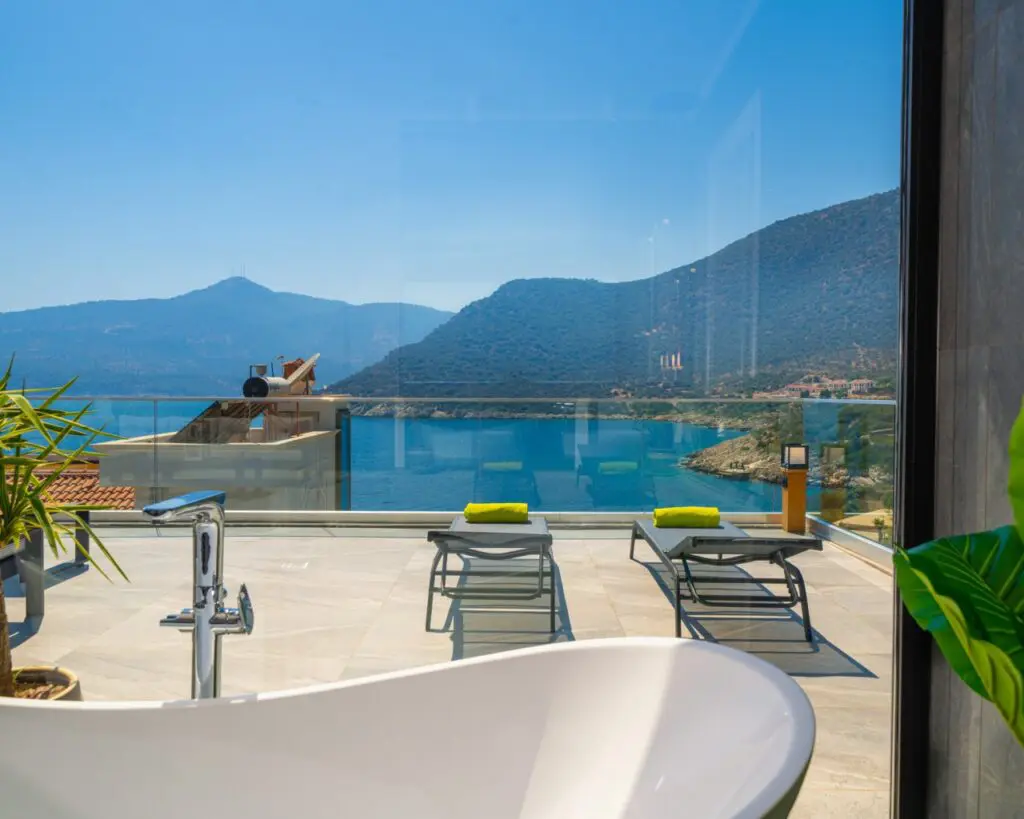 Seafront Ultra Modern Villa with Amazing Views