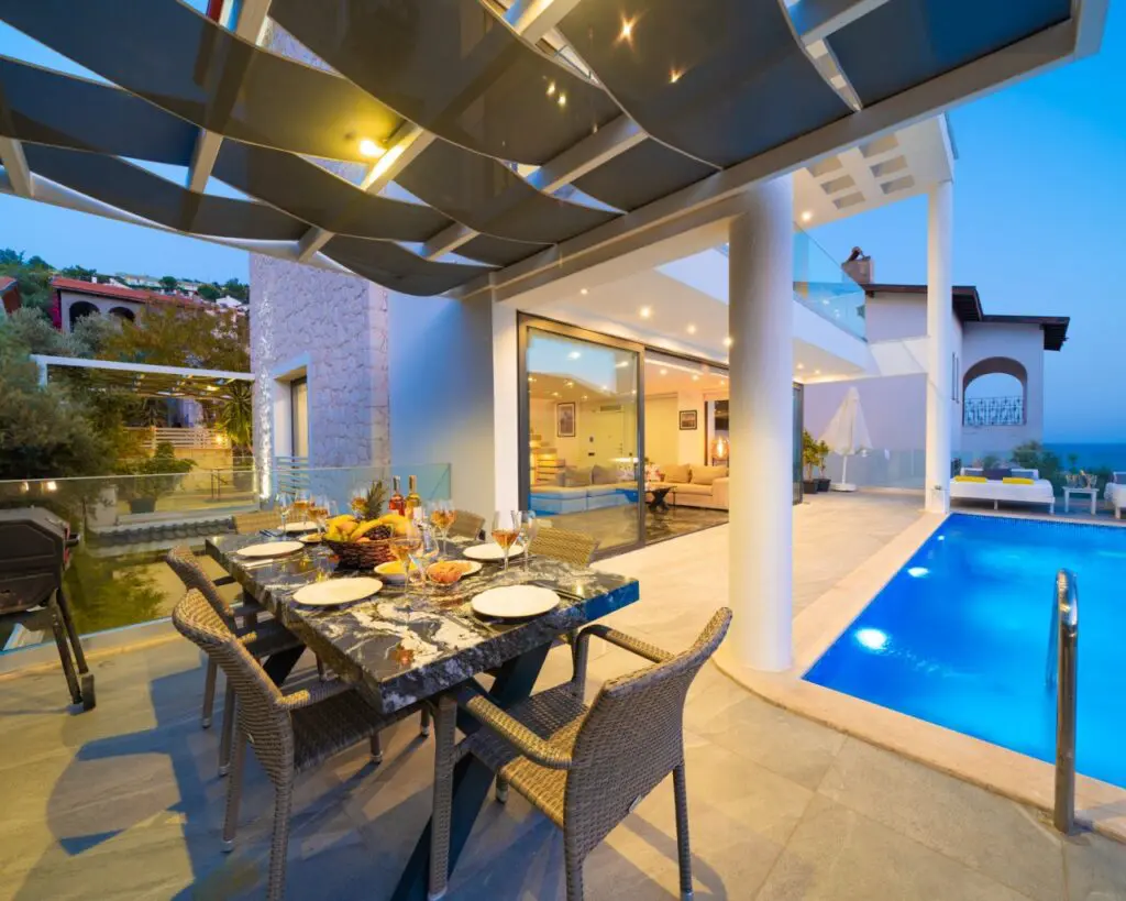 Seafront Ultra Modern Villa with Amazing Views