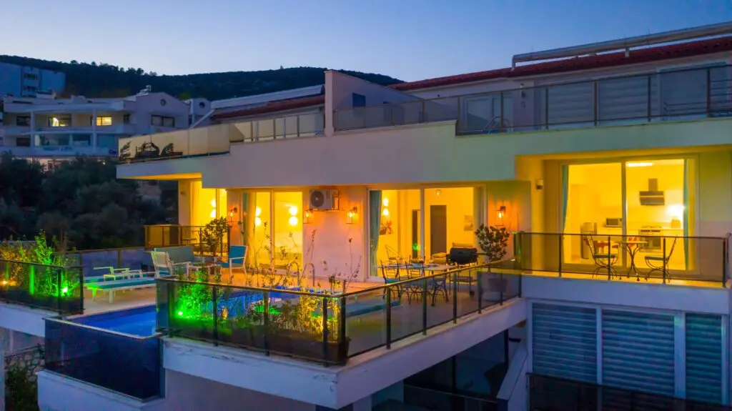 Private Pool Apartment in Kalkan – Luxury 3-Bedroom Penthouse with Sea Views in Town Centre