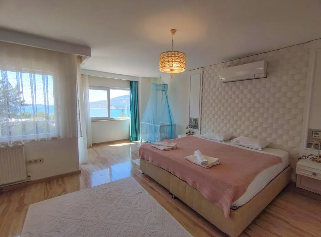 5 Bedroom Detached Villa with Sauna