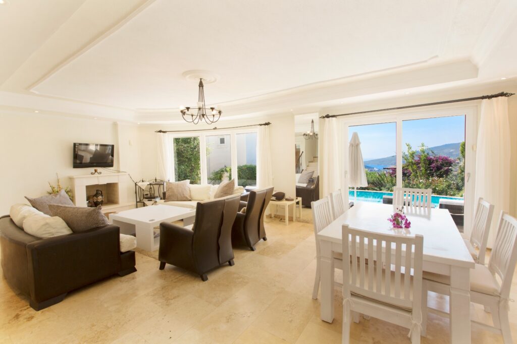 3 Bedroom Detached Villa with Seaviews