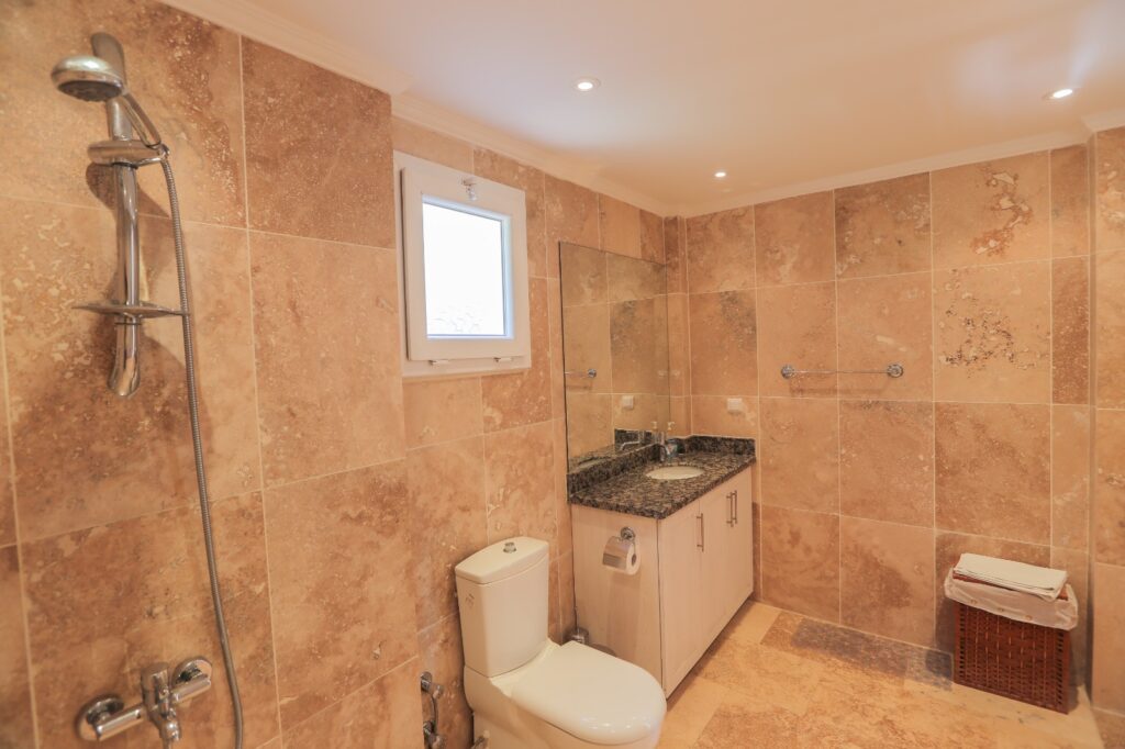 3 Bedroom Detached Villa with Seaviews