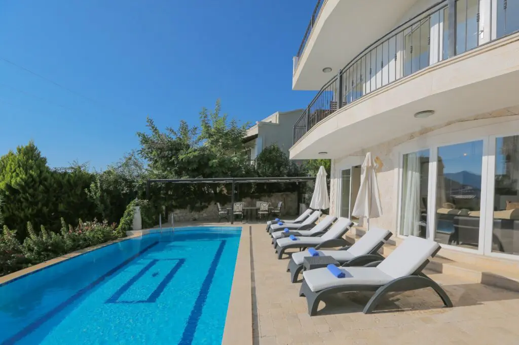3 Bedroom Detached Villa with Seaviews