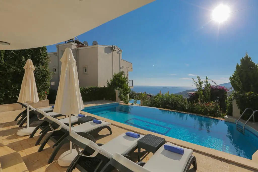 3 Bedroom Detached Villa with Seaviews