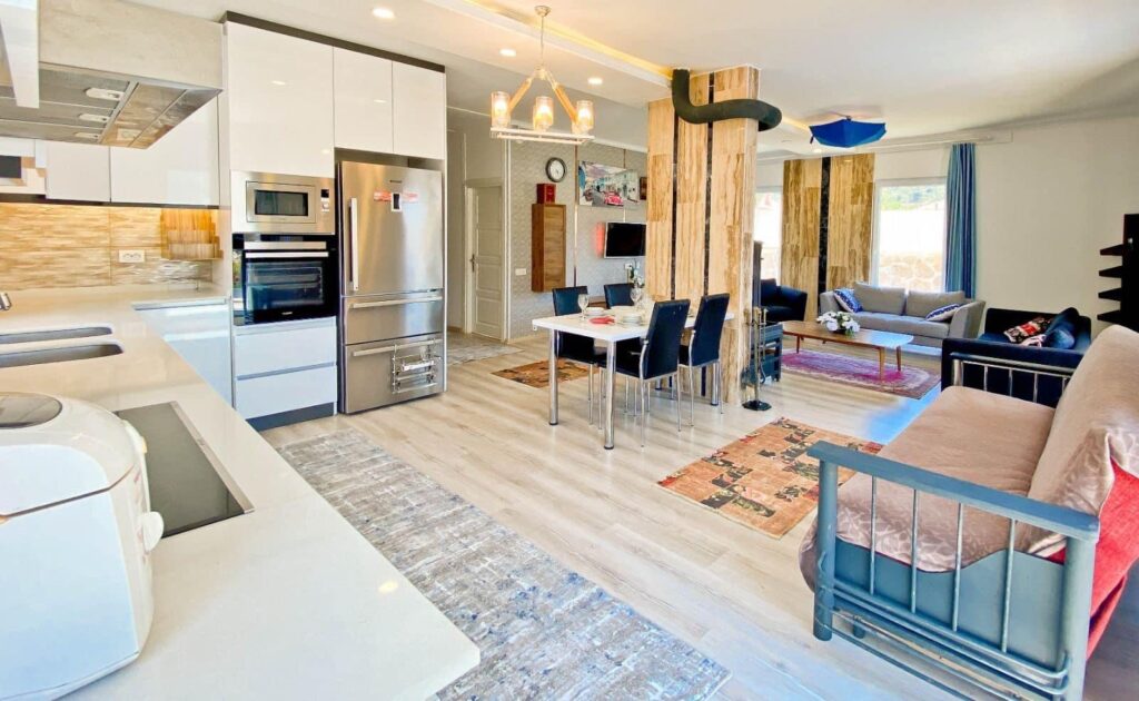 Automatically updates image attributes when a post is published or updated. Ensures image attributes are always consistent with settings.