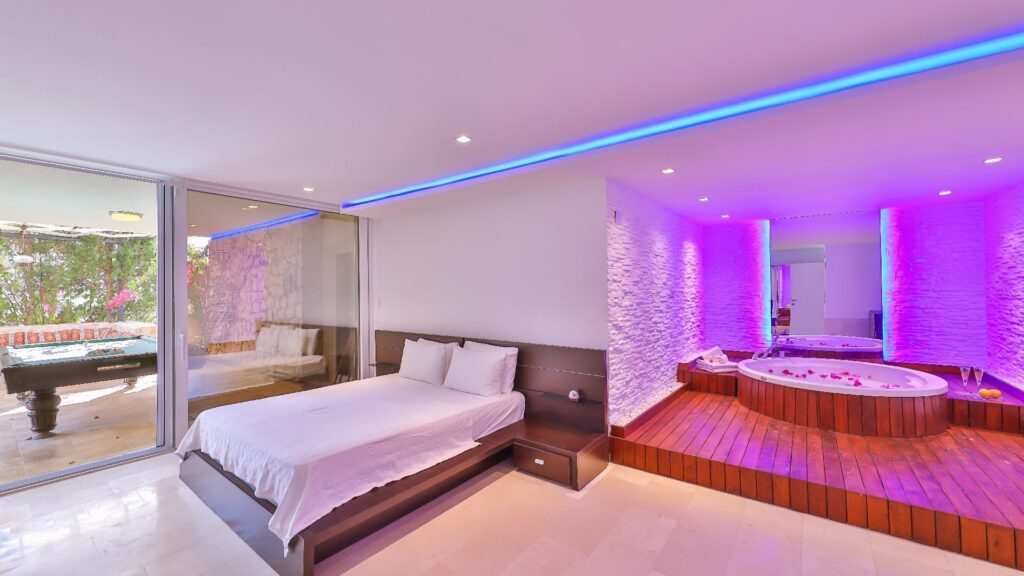 Ultra Modern 6 Bedroom Villa With Magnificent Sea views