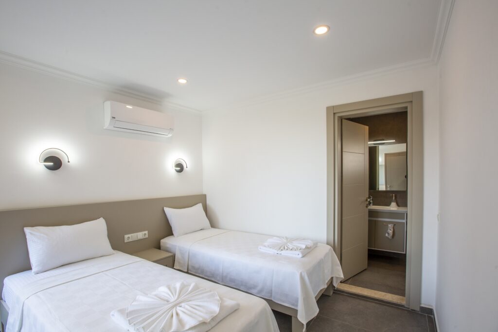 Semi-Detached 3 Bedroom Villas In Central Location