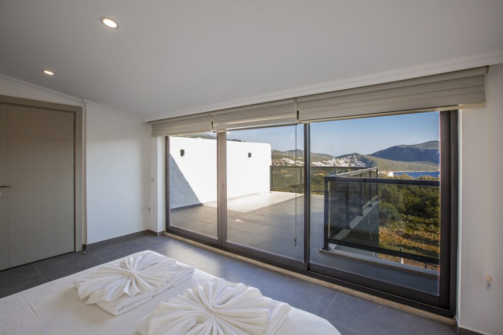 Semi-Detached 3 Bedroom Villas In Central Location