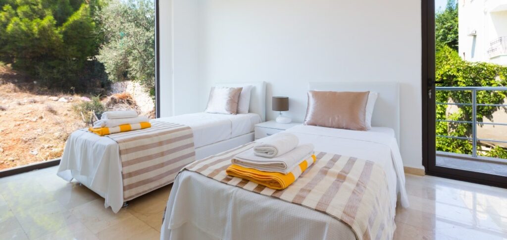 3 Bedroom Penthouse Apartment with Roof Top Plunge Pool