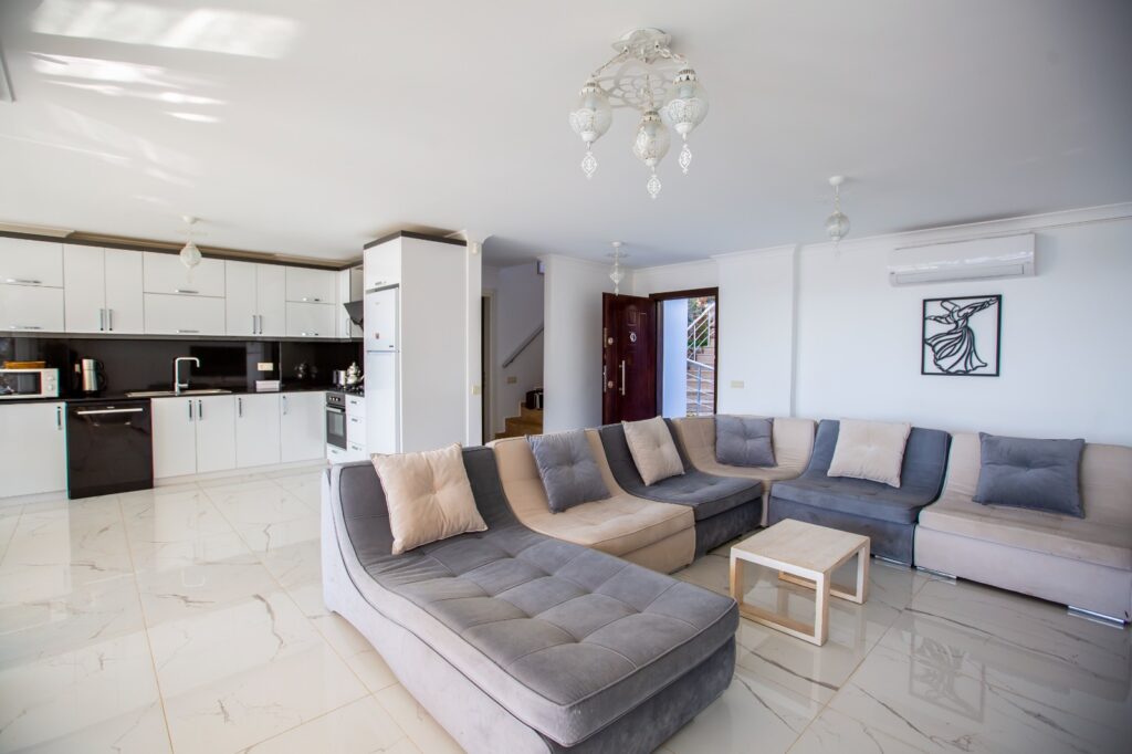 Modern Semi-Detached Villa With Private Infinity Pool and Sea views