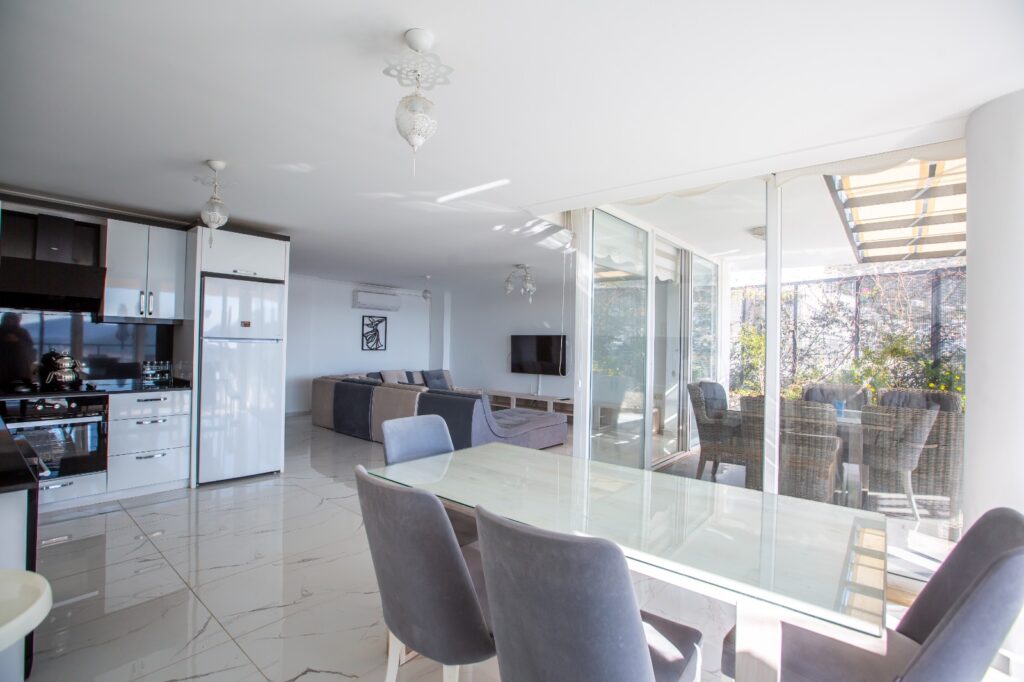 Modern Semi-Detached Villa With Private Infinity Pool and Sea views