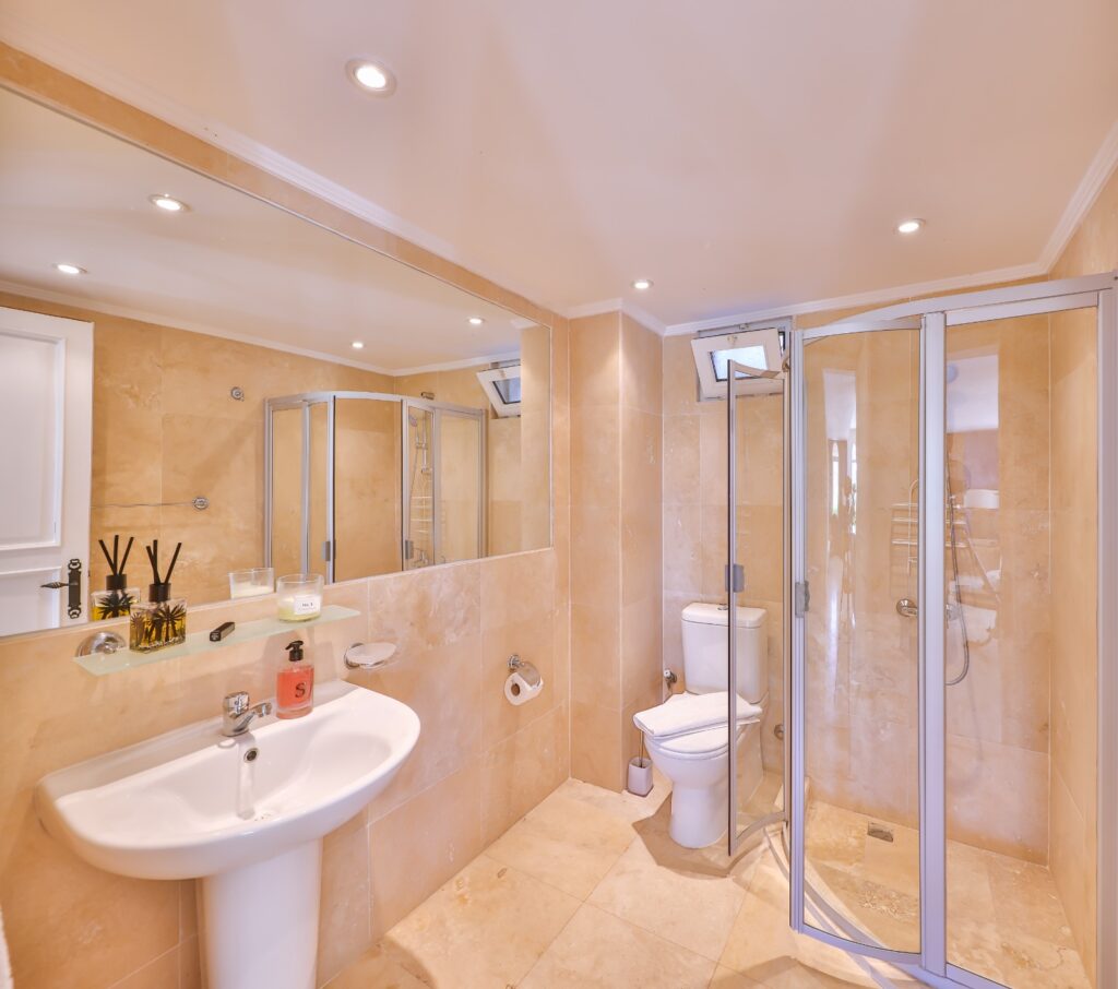 Stunningly Designed 5 Bedroom Villa in Tranquil Islamlar Village