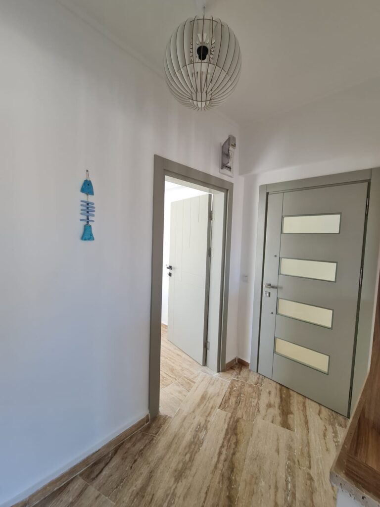 Amazing Central 2 Bedroom Apartment with Sea Views