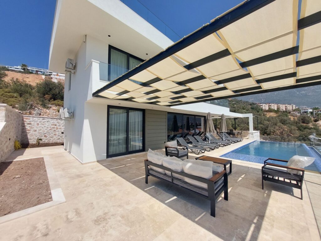 Stunning Sea View 4 Bedroom Modern Villa