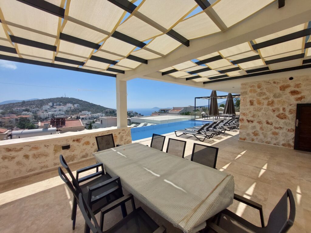 Stunning Sea View 4 Bedroom Modern Villa