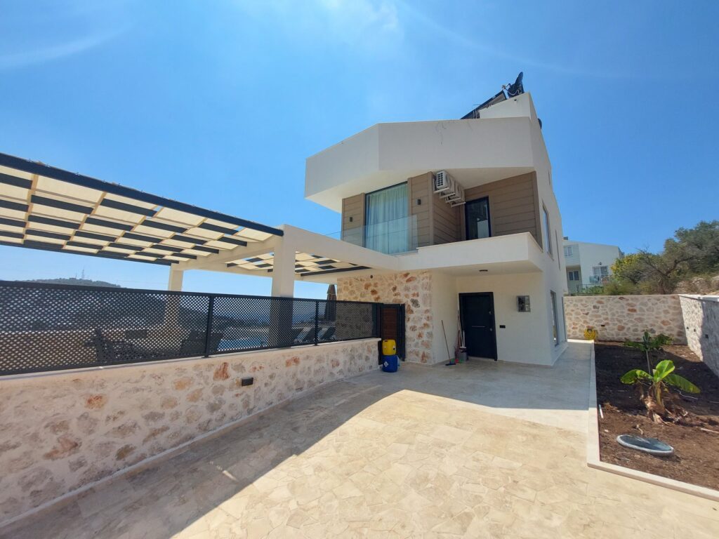 Stunning Sea View 4 Bedroom Modern Villa