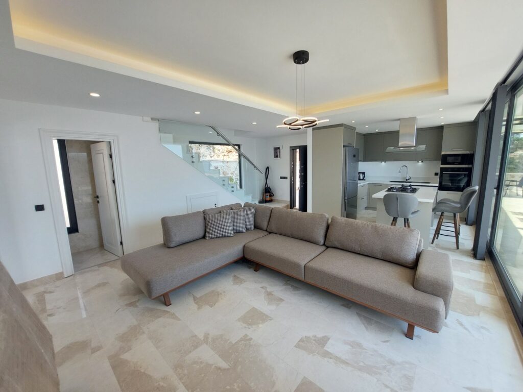 Stunning Sea View 4 Bedroom Modern Villa