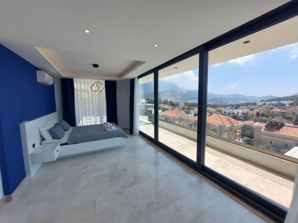 Stunning Sea View 4 Bedroom Modern Villa