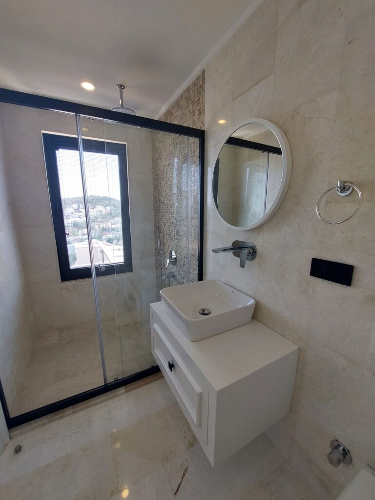 Stunning Sea View 4 Bedroom Modern Villa