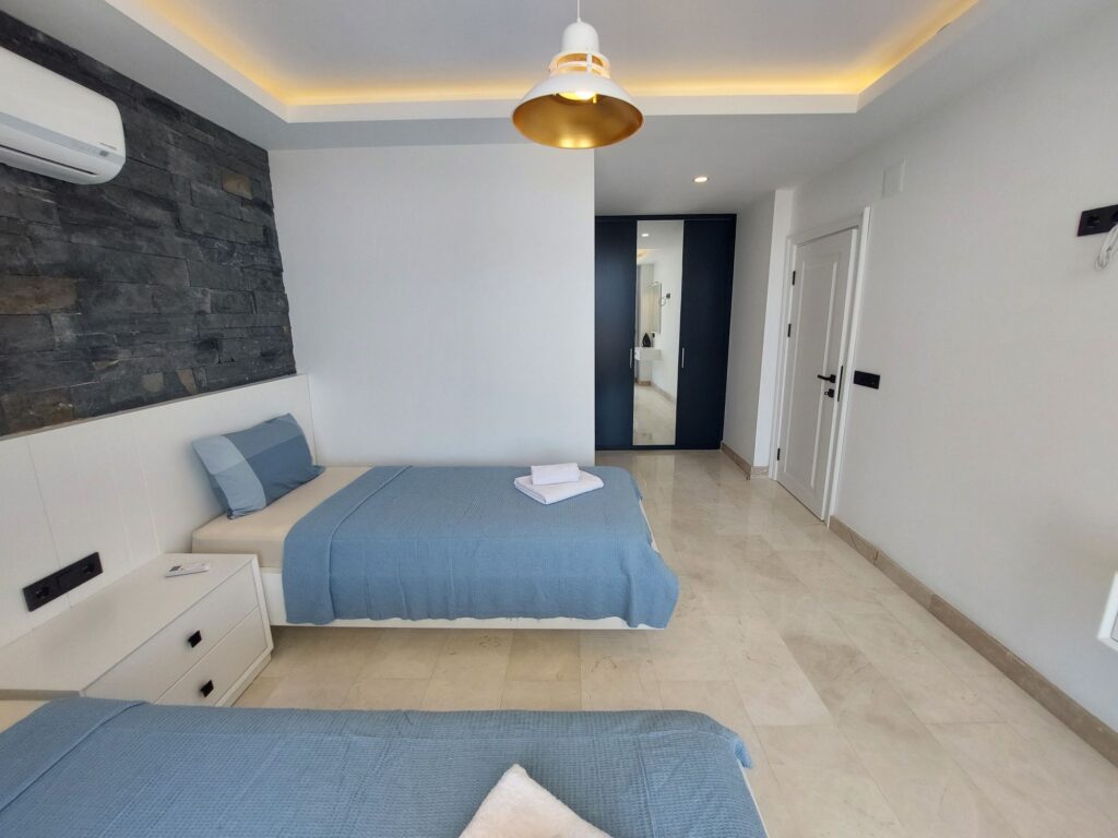 Stunning Sea View 4 Bedroom Modern Villa