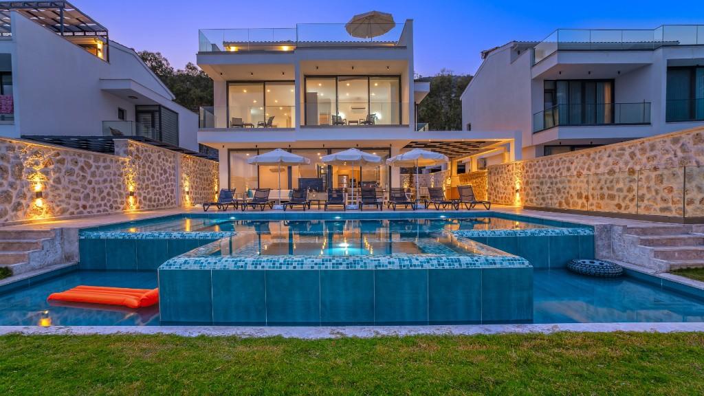 Brand New Luxury Modern 6 Bedroom Villa in Ortaalan Kalkan