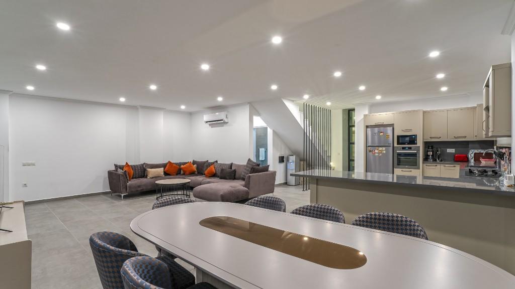 Brand New Luxury Modern Six Bedroom Villa in Ortaalan