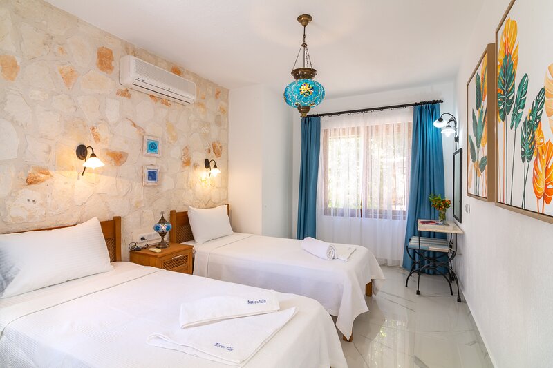 Recently Refurbished Two Bedroom Apartment With Sea Views